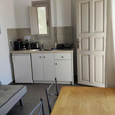 Apartment For 2-3 People Megalochori  Zewnętrze zdjęcie